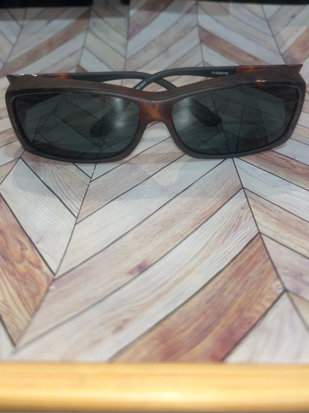 Cocoons fit over wide line Sunglasses Polarized Lenses tortoise shell frame